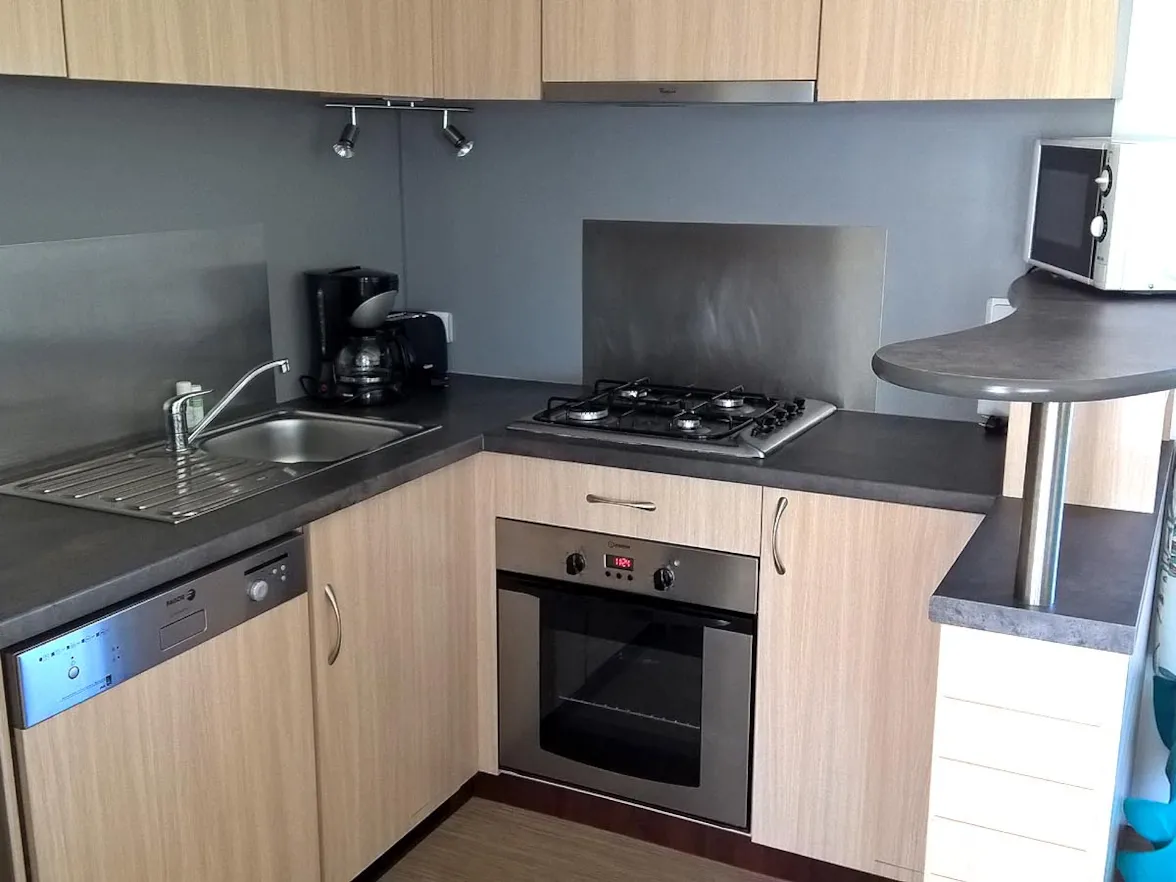 MOBIL HOME Grand confort 3Ch 40m2 avec terrasse couverte et semi fermée